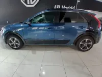 Usado Kia Niro 141 CV (103 kW) 2022 Azul SUV
