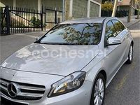 Usado Mercedes A180 116 CV (85 kW) 2013 Gris / plata Monovolumen