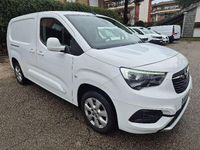 Usado Opel Combo Active 100 CV (73 kW) 2020 Blanco Monovolumen
