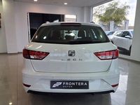 Usado Seat Leon Reference 115 CV (84 kW) 2019 Blanco Familiar