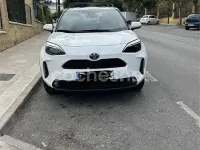 Usado Toyota Yaris Cross Active 116 CV (85 kW) 2022 Blanco SUV