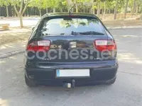 Usado Seat Leon 110 CV (80 kW) 2004 Negro Utilitario