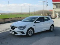 Usado Renault Mégane II Intens 115 CV (84 kW) 2021 Blanco Berlina