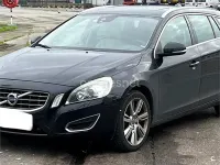 Usado Volvo V60 Summum 205 CV (150 kW) 2011 Negro Familiar