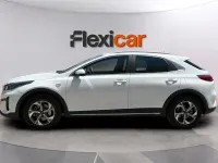 Usado Kia XCeed 120 CV (88 kW) 2023 Blanco SUV