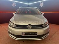 Usado VW Touran Advance 115 CV (84 kW) 2017 Gris / plata Monovolumen