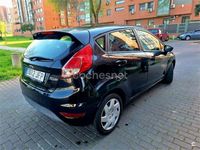 Usado Ford Fiesta Trend 75 CV (55 kW) 2015 Negro Berlina