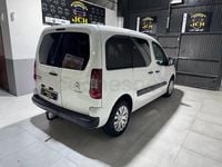 Usado Citroën Berlingo Live 100 CV (73 kW) 2016 Blanco Monovolumen