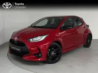 Usado Toyota Yaris Hybrid Plus 116 CV (85 kW) 2022 Rojo emocion Berlina