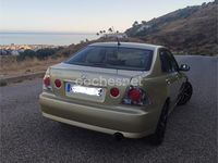 Usado Lexus IS200 Luxury Line 155 CV (114 kW) 2002 Gris / plata Berlina