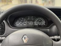 Usado Renault Mégane 95 CV (69 kW) 2001 Verde Berlina