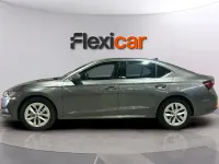 Usado Skoda Octavia Ambition 116 CV (85 kW) 2024 Gris Berlina