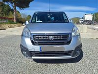 Usado Peugeot Partner Tepee Style 100 CV (73 kW) 2016 Gris / plata Monovolumen