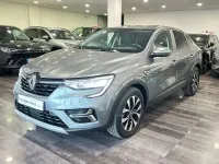 Usado Renault Arkana Techno 145 CV (106 kW) 2023 Gris / plata SUV