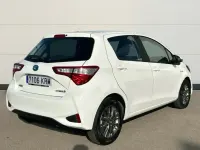 Usado Toyota Yaris Hybrid Active 100 HP (73 kW) 2018 Branco Sedan