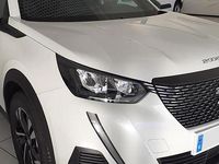 Usado Peugeot 2008 Allure 102 CV (75 kW) 2023 Blanc nacre SUV