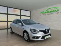 Usado Renault Mégane Business 116 CV (85 kW) 2019 Plateado Berlina