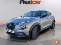 Begagnad Nissan Juke N-Connecta 143 HK (105 kW) 2023 Grå SUV