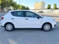 Usado Seat Ibiza 90 CV (66 kW) 2011 Blanco Berlina