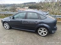 Usado Ford Focus ST 225 CV (165 kW) 2006 Gris / plata Berlina
