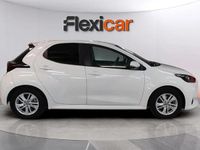 Usado Toyota Yaris Hybrid Business Edition 116 CV (85 kW) 2022 Blanco Utilitario