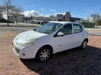 Usado Renault Clio IV Authentique 75 CV (55 kW) 2013 Blanco Berlina