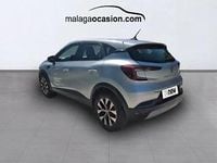 Usado Renault Captur Equilibre 90 CV (66 kW) 2022 Gris claro SUV