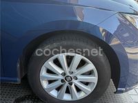 Usado Seat Ibiza Reference 95 CV (69 kW) 2018 Azul Utilitario