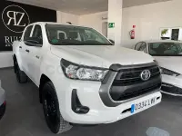 Usado Toyota HiLux Plus 150 CV (110 kW) 2022 Blanco Pickup/Camioneta
