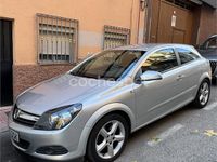 Usado Opel Astra GTC Sport 120 CV (88 kW) 2005 Gris / plata Berlina