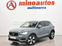Usado Volvo XC40 Momentum 262 CV (192 kW) 2020 Gris / plata SUV