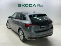 Usado Skoda Scala Selection 115 CV (84 kW) 2025 Gris oscuro Utilitario