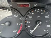 Usado Peugeot 206 70 CV (51 kW) 2005 Azul Berlina