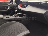 Usado Peugeot 308 130 CV (95 kW) 2022 Blanco Familiar