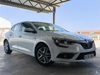 Usado Renault Mégane IV LIMITED 115 CV (84 kW) 2020 Blanco Berlina
