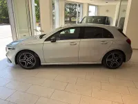 Usado Mercedes A200 150 CV (110 kW) 2025 Gris / plata Berlina