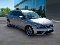 Usado Seat Leon Style 150 CV (110 kW) 2020 Gris / plata Berlina