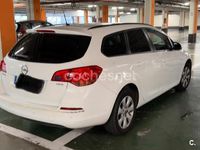 Usado Opel Astra Business 110 CV (80 kW) 2014 Negro Familiar