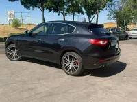 Usado Maserati Levante 275 CV (202 kW) 2016 Negro SUV