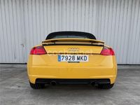 Usado Audi TT Roadster S-Line 180 CV (132 kW) 2016 Amarillo Descapotable