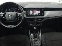 Usado Skoda Kamiq Ambition 110 CV (80 kW) 2021 Blanco SUV
