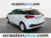 Usado Hyundai i20 75 CV (55 kW) 2018 Blanco Utilitario