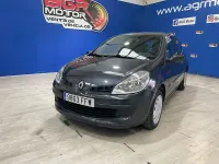 Usado Renault Clio II Authentique 75 CV (55 kW) 2007 Gris / plata Berlina
