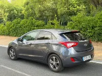Usado Hyundai i30 GO! 100 CV (73 kW) 2016 Azul Berlina