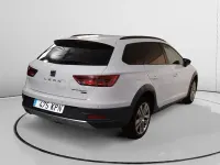 Usado Seat Leon 4Drive 150 CV (110 kW) 2018 Blanco Familiar