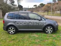Usado VW Touran 140 CV (102 kW) 2011 Gris / plata Monovolumen