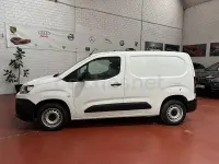 Usado Citroën Berlingo Live 102 CV (75 kW) 2022 Blanco Monovolumen