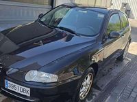 Usado Alfa Romeo 147 Distinctive 105 CV (77 kW) 2005 Negro Utilitario