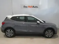 Usado Seat Arona Xperience 115 CV (84 kW) 2025 Gris SUV
