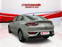 Usado Hyundai i30 120 CV (88 kW) 2018 Gris